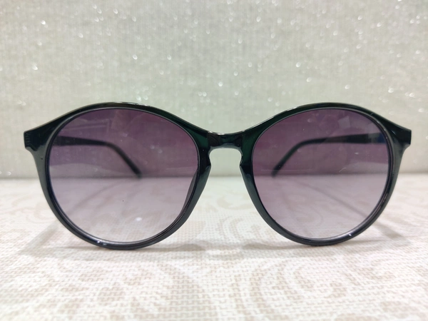 Z 013 - Black