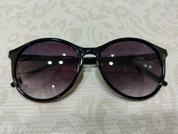 Z 013 - Black