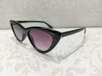 C 005 - Black
