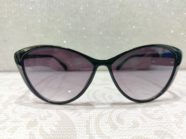 Gaga 008 - Black