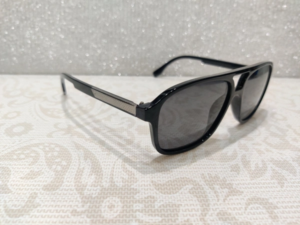 Polarized Pt 001 - Black, 56