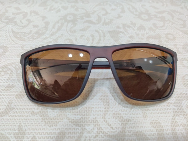 P 8208 - Brown
