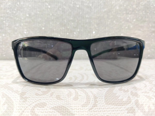 P 8208 - Black