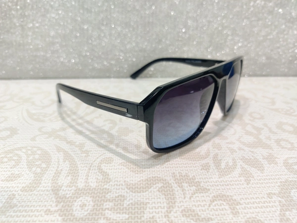 Faith Polarized 104 - Black
