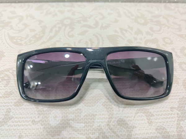 Faith Polarized 117 - Black