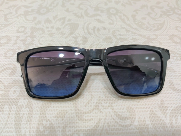 Faith Polarized 111 - Black
