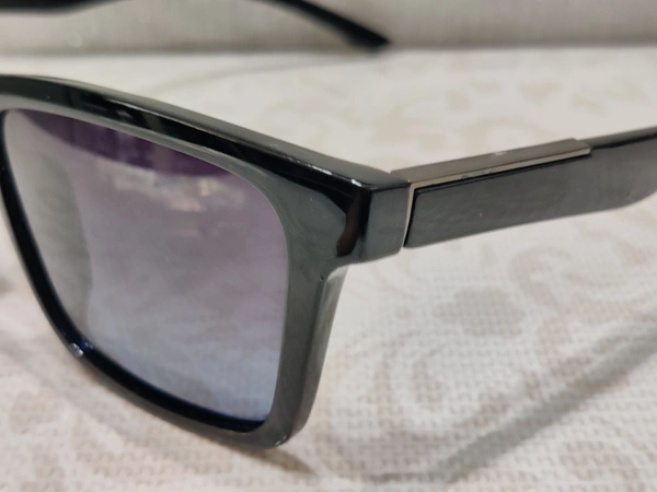 Faith Polarized 111 - Black
