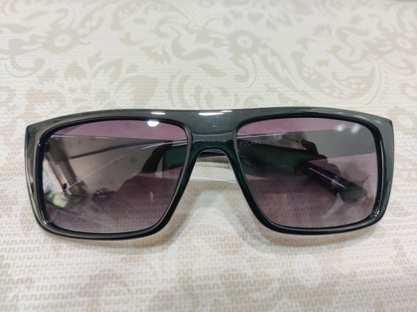 Faith Polarized 117 - Black