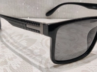P952 - Black