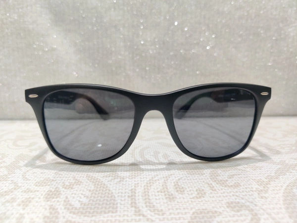 Polarized 91511 - Black