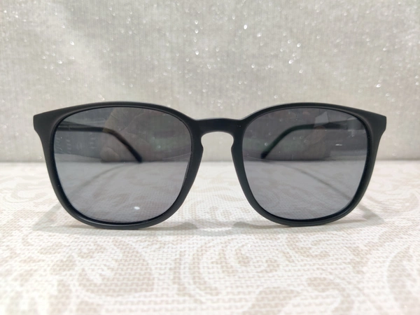 Escape Polarized 1320 - Black