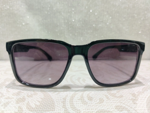 P941 - Black