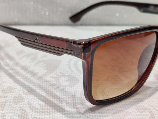 P941 - Brown