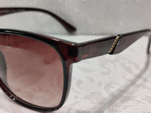 Seven Street 109 - Brown