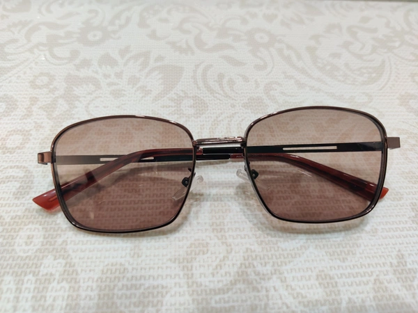 B85 40 78c - Brown