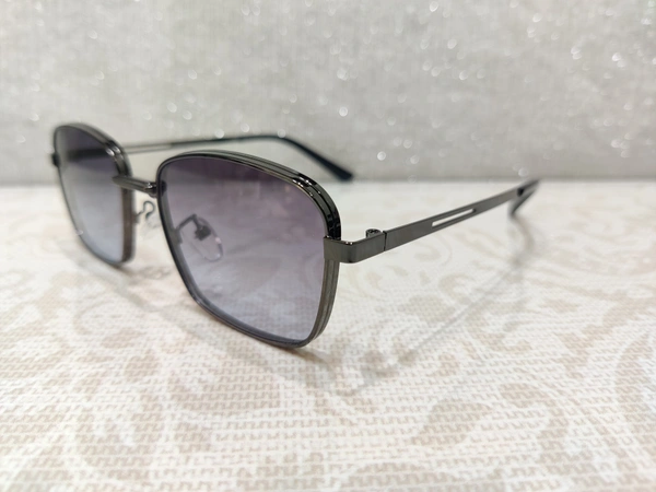 B85 40 78c - Dove Gray