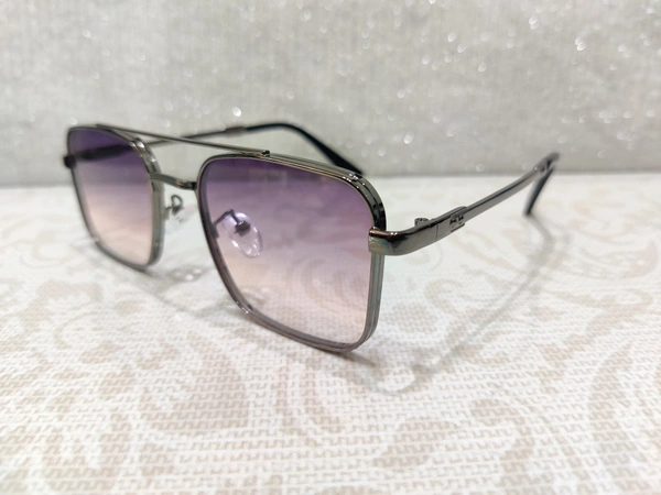 B80 661 666c - Silver