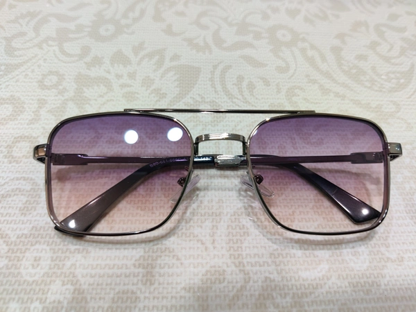 B80 661 666c - Silver
