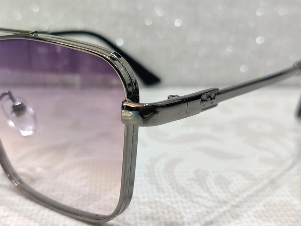 B80 661 666c - Silver
