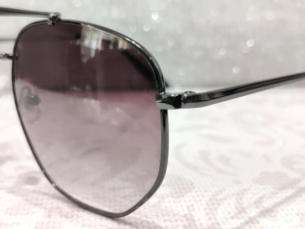 S 009 - Dove Gray