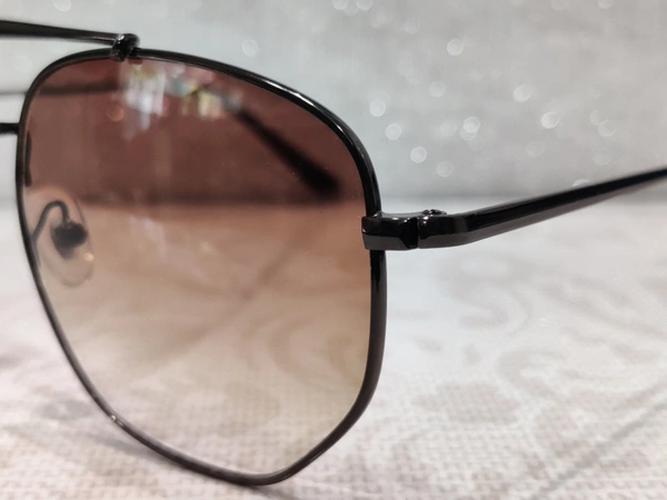 S 009 - Brown