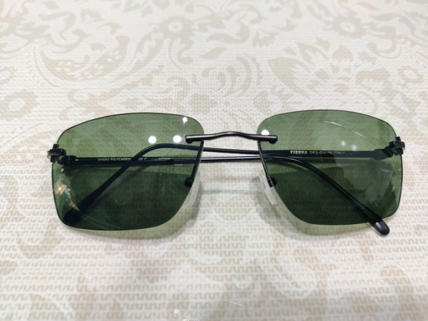Vienna 3262 - Black