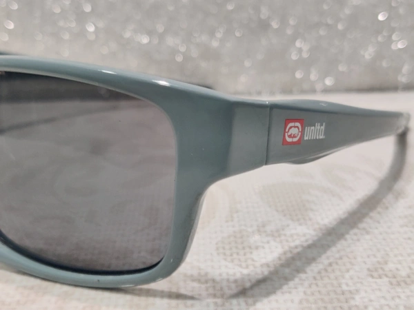 Eck 12 - Dove Gray
