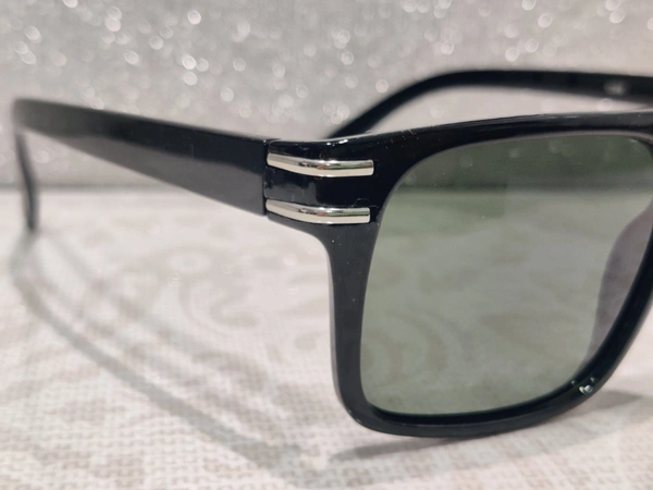 Polarized 1396 - Black