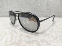 L 758c - Black