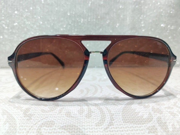 Db 1642 - Brown