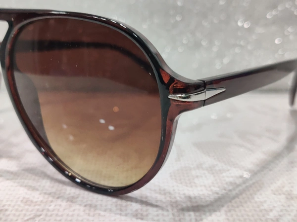 Db 1642 - Brown