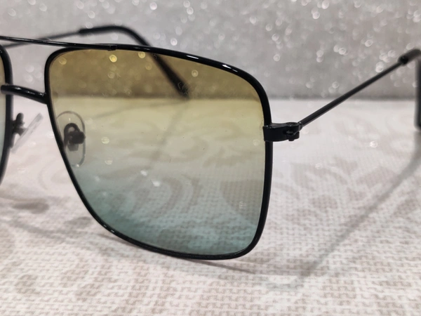 Za 011 - Black