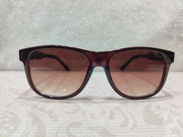 Seven Street 143 - Brown