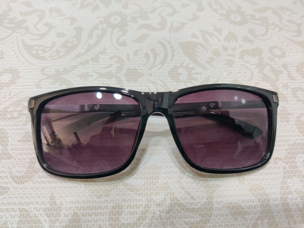 22833 - Black