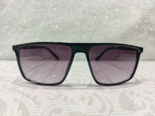 Seven Street 125 - Black