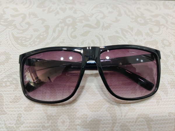 Seven Street 146 - Black