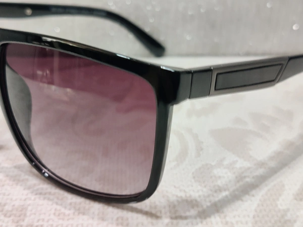 Seven Street 146 - Black