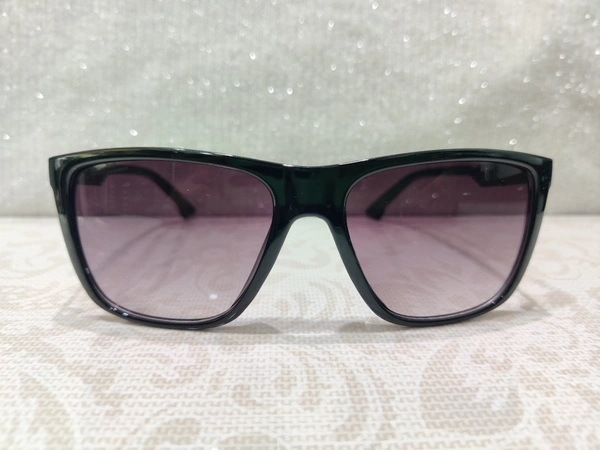 Seven Street 145 - Black