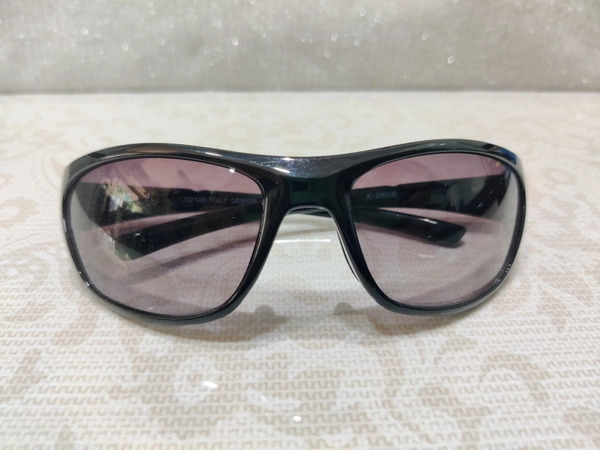 X Drive 106 - Black