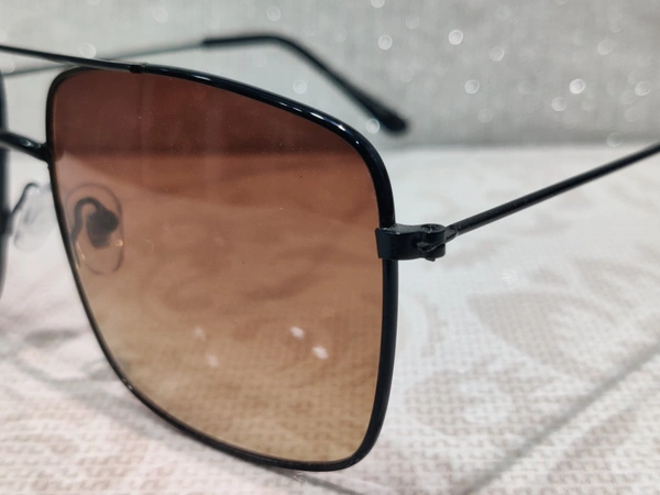 Za 011 - Brown