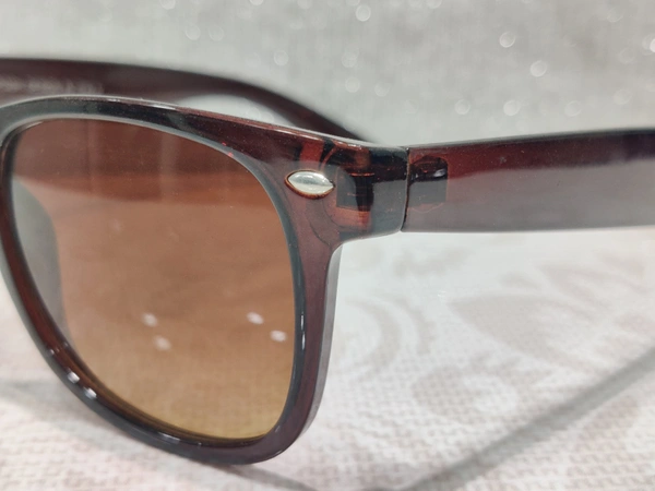 Posh 12 - Brown