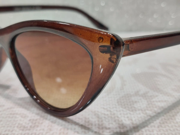 C 005 - Brown