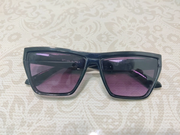 P 9105 - Black