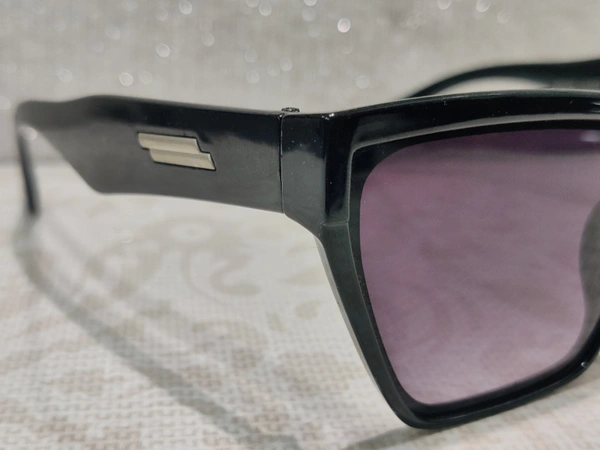 P 9105 - Black