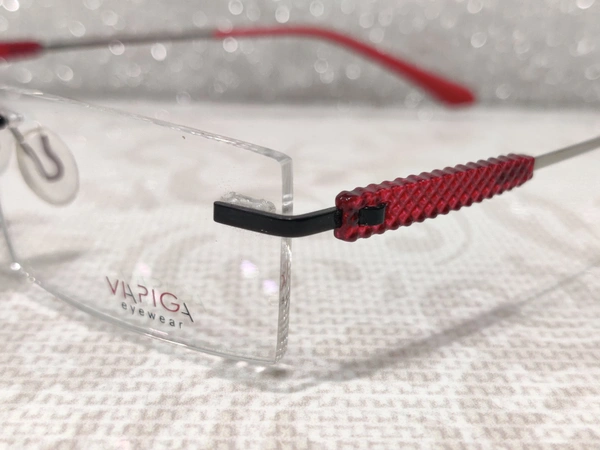 Vapiga 002 - Black, 48