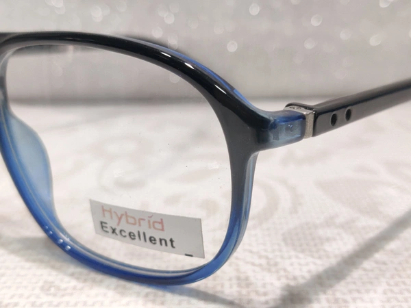 Hybrid 8043 - Black
