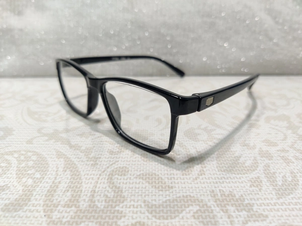Spike 1020 - Black, 52