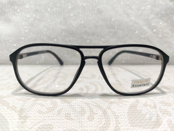 Hybrid 8043 - Black