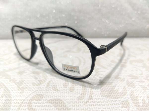 Hybrid 8043 - Black