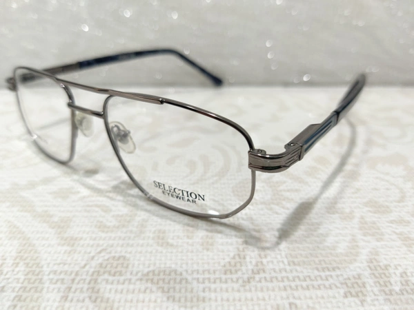Selection Fors  - Gray, 52
